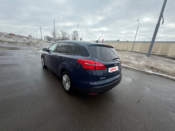 2017 Ford Focus III Рестайлинг, синий, 1000000 рублей - вид 6