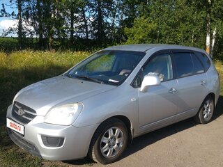 2010 Kia Carens II (UN), серебристый, 600000 рублей, вид 1