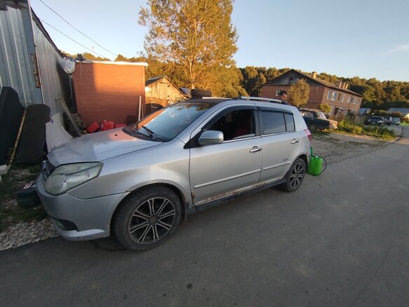 2013 Geely MK Cross I, серый, 150000 рублей - вид 4