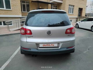 2010 Volkswagen Tiguan I, серебристый, 700000 рублей, вид 3