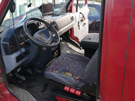 1996 Mercedes-Benz Sprinter, красный, 597922 рублей, вид 4