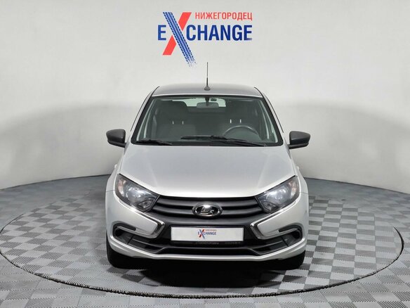 2020 Lada (ВАЗ) Granta I Рестайлинг, серебристый, 509000 рублей - вид 2