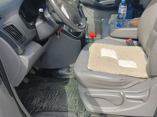 2012 Hyundai Grand Starex I, серый, 1350000 рублей, вид 5