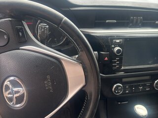 2013 Toyota Corolla XI (E160, E170, E180), чёрный, 1100000 рублей, вид 4