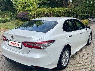 2021 Toyota Camry VIII (XV70), белый, 3200000 рублей, вид 5