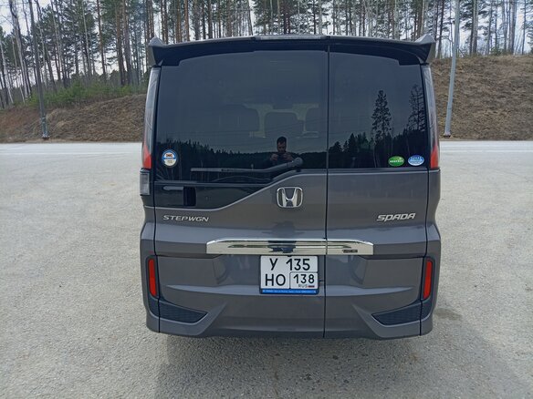 2020 Honda Stepwgn Spada V Рестайлинг, серый, 2325000 рублей - вид 4