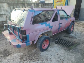 1991 Nissan Terrano I, красный, 250000 рублей, вид 3