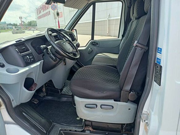 2007 Ford Transit, белый, 1000000 рублей - вид 3