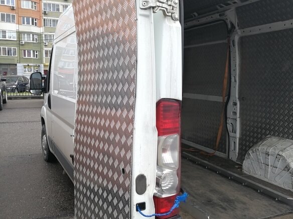 2011 Peugeot Boxer, белый, 1650000 рублей - вид 9
