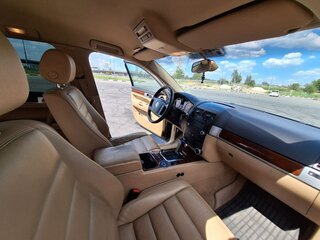 2006 Volkswagen Touareg I Рестайлинг, чёрный, 1050000 рублей, вид 4