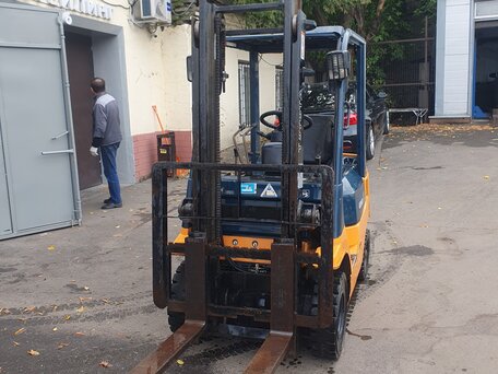 2005 Toyota 7F, оранжевый, 550000 рублей, вид 1