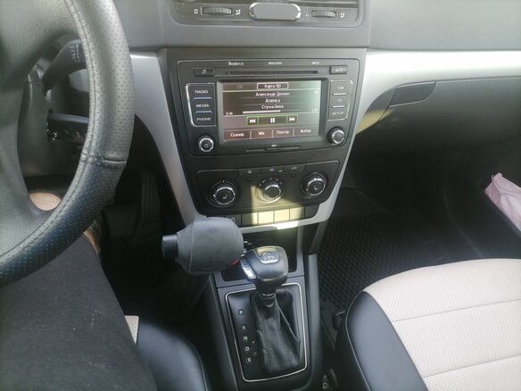 2012 Skoda Yeti I, коричневый, 1000000 рублей - вид 14