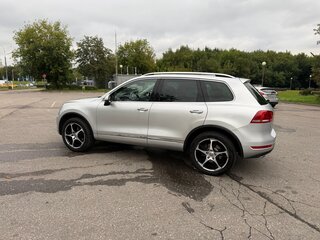 2012 Volkswagen Touareg II, серый, 2100000 рублей, вид 4