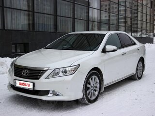 2013 Toyota Camry VII (XV50), белый, 1600000 рублей, вид 1