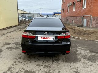 2017 Toyota Camry VII (XV50) Рестайлинг 2, чёрный, 2550000 рублей, вид 5