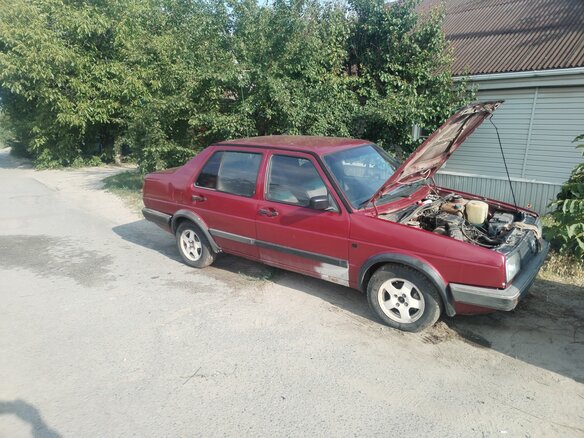 1988 Volkswagen Jetta II, красный, 130000 рублей