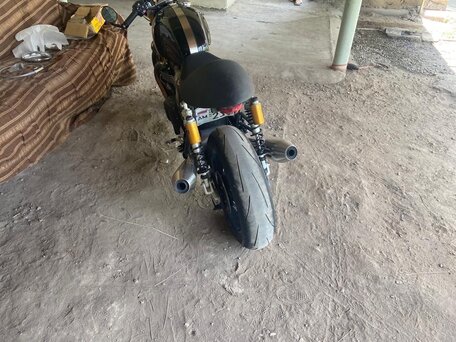2020 Triumph Thruxton, чёрный, 1650000 рублей, вид 4
