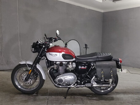2020 Triumph Bonneville T120, чёрный, 900000 рублей, вид 2
