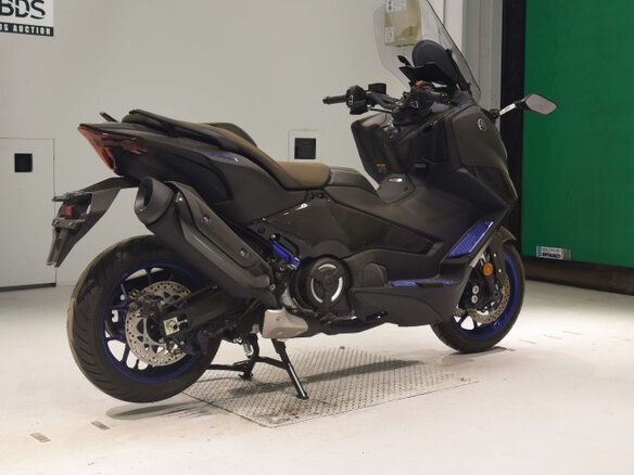 2024 Yamaha TMAX, чёрный, 1300000 рублей - вид 4