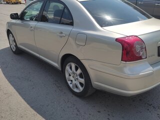 2006 Toyota Avensis II Рестайлинг, серебристый, 680000 рублей, вид 5