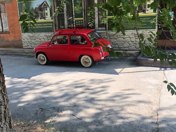 1968 ЗАЗ 965, красный, 1350000 рублей - вид 1