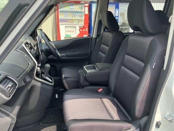 2021 Nissan Serena S-Hybrid V (C27) Рестайлинг, белый - вид 13