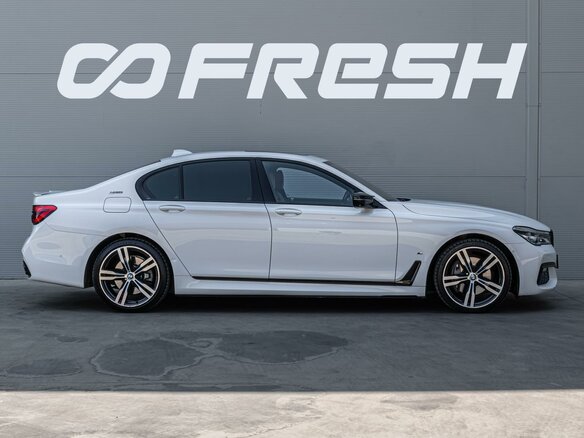 2017 BMW 7 серии 740e VI (G11/G12), белый - вид 4