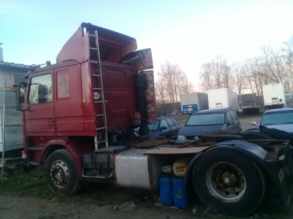 1991 Scania M, пурпурный, 350000 рублей - вид 3