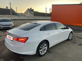 2018 Chevrolet Malibu IX, белый, 1615000 рублей, вид 5