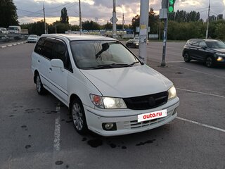 2000 Nissan Presage I, белый, 395000 рублей, вид 3