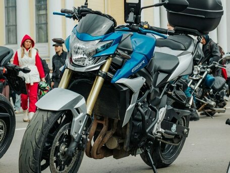 2015 Suzuki GSR 750, синий, 640000 рублей, вид 1