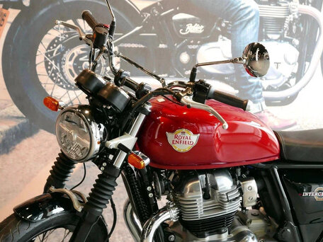 2024 Royal Enfield INT650, красный, 650000 рублей, вид 3