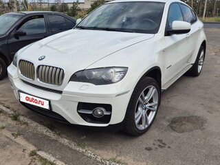 2011 BMW X6 50i 8-speed I (E71), белый, 3000000 рублей, вид 1