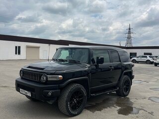 2010 Toyota FJ Cruiser, чёрный, 3400000 рублей, вид 1