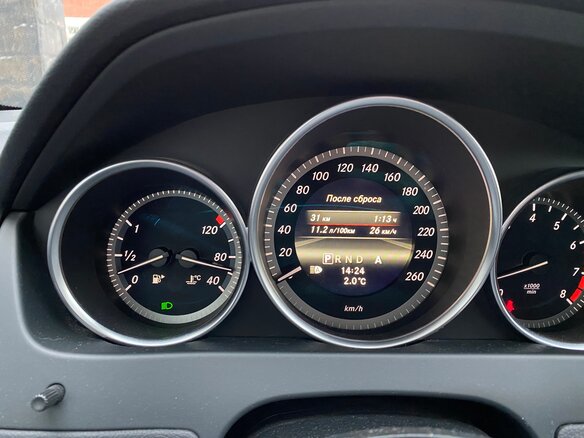 2011 Mercedes-Benz C-Класс 180 BlueEFFICIENCY III (W204) Рестайлинг, серебристый - вид 19