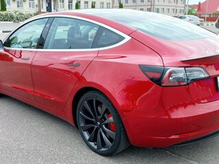 2020 Tesla Model 3 Performance I, пурпурный, 3500000 рублей, вид 3