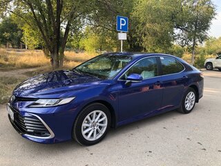 2021 Toyota Camry VIII (XV70) Рестайлинг, синий, 2700000 рублей, вид 1
