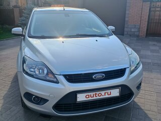 2010 Ford Focus II Рестайлинг, серебристый, 950000 рублей, вид 3