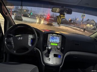 2009 Hyundai Grand Starex I, серый, 1150000 рублей, вид 3