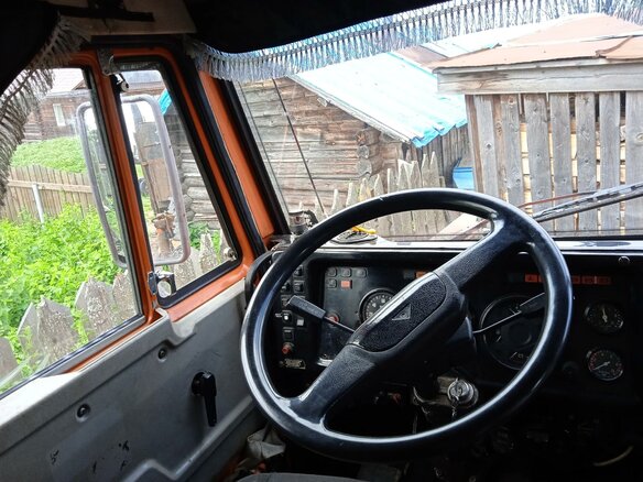 2004 КамАЗ 4310, оранжевый, 1700000 рублей - вид 7
