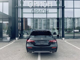 2022 Mercedes-Benz E-Класс 200 V (W213, S213, C238) Рестайлинг, чёрный, 6590000 рублей, вид 4