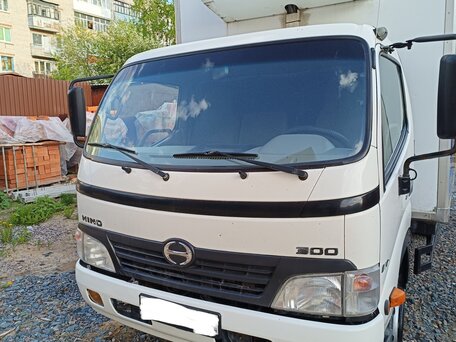 2010 Hino Series 300 (Dutro), белый, 1799000 рублей, вид 3
