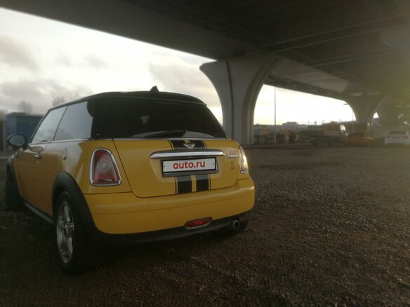 2007 Mini Hatch Cooper II (R56), жёлтый - вид 6