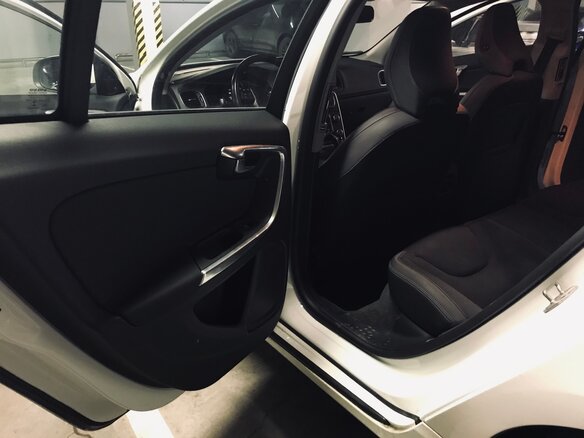 2014 Volvo S60 II Рестайлинг, белый - вид 10