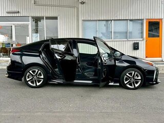 2023 Toyota Prius PHV ZVW52 Prime IV (XW50), чёрный, 2060000 рублей, вид 5