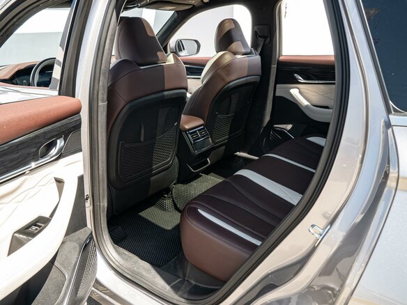 2022 Geely Monjaro (Xingyue L) I, серый - вид 10