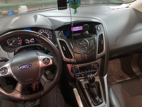2011 Ford Focus III, чёрный - вид 7