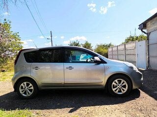 2013 Nissan Note I Рестайлинг, серый, 850000 рублей, вид 1