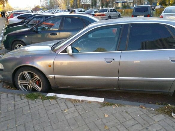 1998 Audi A8 I (D2), серебристый - вид 3