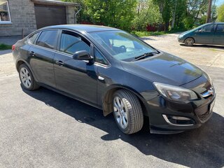 2013 Opel Astra J Рестайлинг, чёрный, 690000 рублей, вид 1